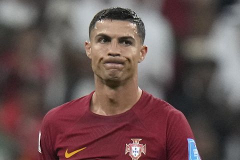 Ο Κριστιάνο Ρονάλντο της Πορτογαλίας σε στιγμιότυπο της αναμέτρησης με την Ελβετία για τη φάση των 16 του Παγκοσμίου Κυπέλλου 2022 στο "Λουσαΐλ Αϊκόνικ Στέιντιουμ", Λουσαΐλ | Τρίτη 6 Δεκεμβρίου 2022