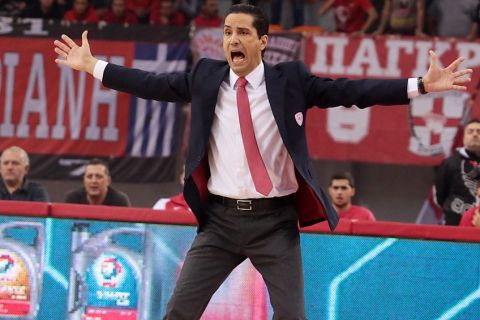 Σφαιρόπουλος: "Δεν υπάρχει αδιάφορο ματς, πάμε για την νίκη με Εφές"