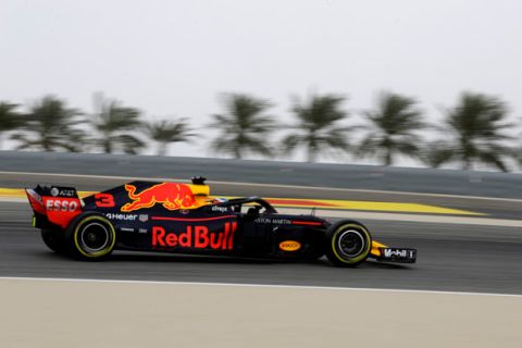 Red Bull driver Daniel Ricciardo of Australia steers his car during the first free practice at the Formula One Bahrain International Circuit in Sakhir, Bahrain, Friday, April 6, 2018. The Bahrain Formula One Grand Prix will take place here on Sunday. (AP Photo/Luca Bruno)