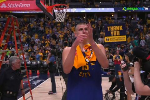 NBA, Νάγκετς - Χιτ: Ο Νίκολα Γιόκιτς έδειχνε... δαχτυλίδι μετά την νίκη στο Game 1