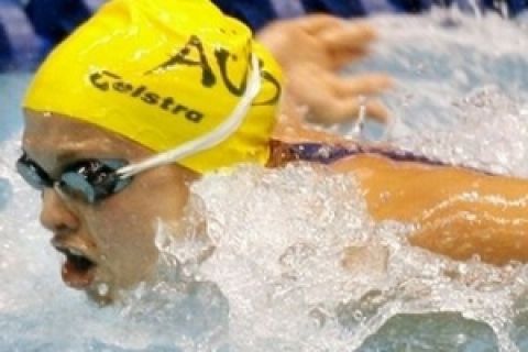 H ταχύτερη γυναίκα στο νερό είναι Αυστραλή