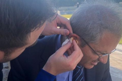 Πρόεδρος Καλαμάτας: "Μου άνοιξαν τ' αυτί με πέτρα και η Αστυνομία κοιτούσε"
