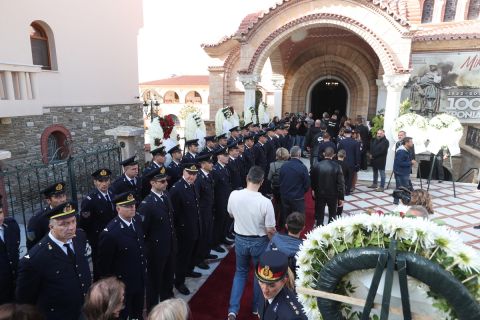 Εικόνες από την κηδεία του Αλέξανδρου Νικολαΐδη
