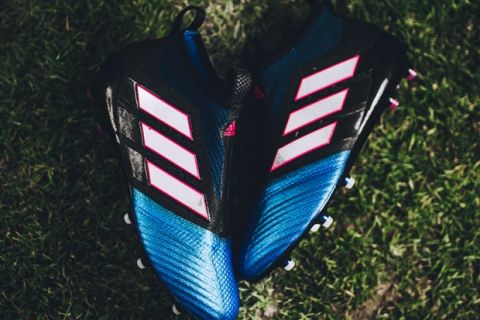 Η adidas παρουσιάζει τη νέα συλλογή ποδοσφαιρικών παπουτσιών Blue Blast