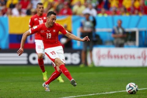BRASILIA, BRAZIL - JUNE 15: Josip Drmic of Switzerland scores a goal but is disallowed due to an offside decision during the 2014 FIFA World Cup Brazil Group E match between Switzerland and Ecuador at Estadio Nacional on June 15, 2014 in Brasilia, Brazil.  (Photo by Clive Brunskill/Getty Images)