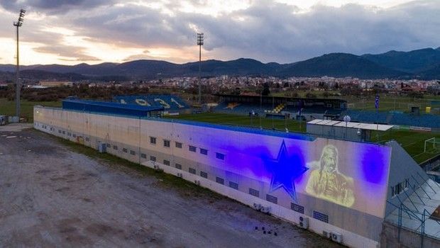 Ο Αστέρας φωταγώγησε το γήπεδο με τη μορφή του Κολοκοτρώνη