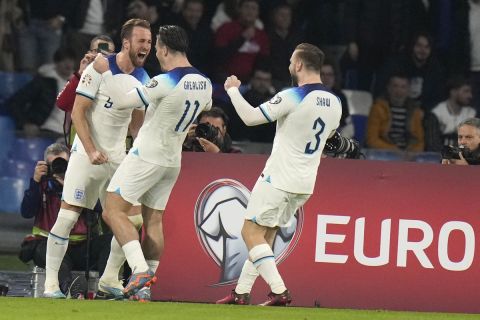 Προκριματικά Euro 2024: Η Αγγλία άλωσε το "Μαραντόνα" με ιστορικό Κέιν, πάρτι για Ρονάλντο με Πορτογαλία