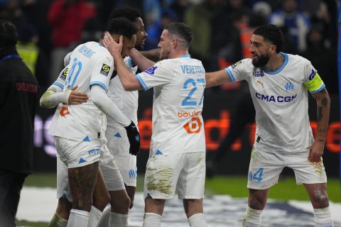 Οι παίκτες της Μαρσέιγ πανηγυρίζουν γκολ που σημείωσαν κόντρα στη Λιόν για τη Ligue 1 2023-2024 στο "Βελοντρόμ", Μασσαλία | Τετάρτη 6 Δεκεμβρίου 2023