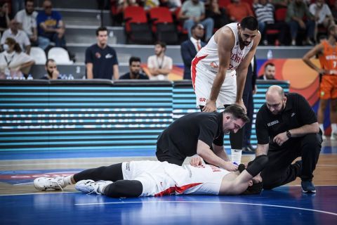 Σοκ στην εθνική Γεωργίας με Σενγκέλια, σοβαρή η ζημιά στον ώμο που του κοστίζει το EuroBasket