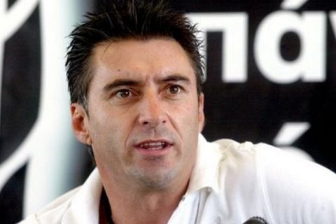 Ζαγοράκης: "Έχω δεσμεύσεις για το προπονητικό του ΠΑΟΚ"