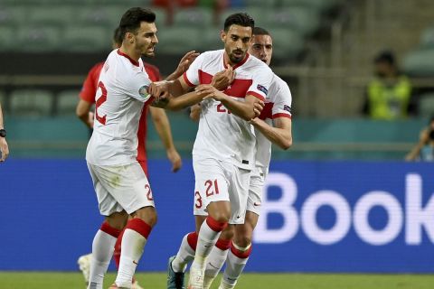 Ο Ιρφάν Καχβετσί σκοράρει για την Τουρκία κόντρα στην Ελβετία στο Euro 2020