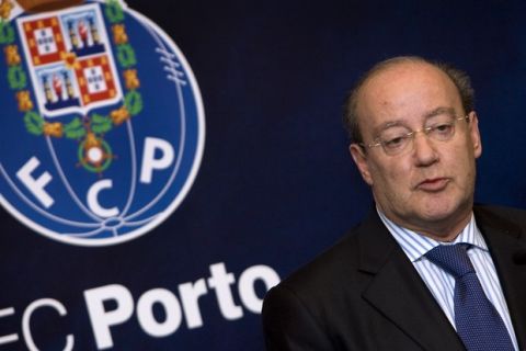 FC Porto's President Jorge Nuno Pinto da Costa attends a press conference at the Dragao stadium in Porto, Portugal, Friday May 9, 2008. Authorities relegated Boavista and deducted points from FC Porto and Leiria on Friday for attempting to fix league matches in Portuguese soccer's biggest ever scandal. The league's disciplinary committee ruled that Porto tried to bribe referees in two matches in the 2003-04 season, and deducted six points from club _ which will still secure its third straight league title this weekend. It also fined the club euro150,000 (US$230,000) and barred chairman Jorge Pinto da Costa from the bench during matches for two years.  (AP Photo/Paulo Duarte)