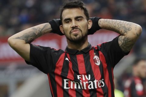 AC Milan's Suso gestures during a Serie A soccer match between AC Milan and Fiorentina, at the San Siro stadium in Milan, Italy, Saturday, Dec. 22, 2018. (AP Photo/Luca Bruno)