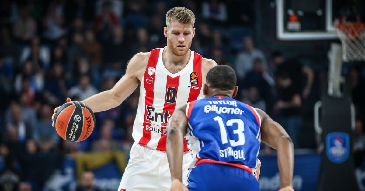 Anatolo Efes – Olympiacos 82-71: He looked back at back-to-back European champions in his eyes, but it wasn’t enough