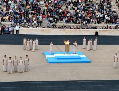 Η Ολυμπιακή Φλόγα στο Μαραθώνα