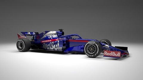 Scuderia Toro Rosso STR14 // AP-1YDGC5MQ51W11 // Usage for editorial use only // Please go to www.redbullcontentpool.com for further information. // 