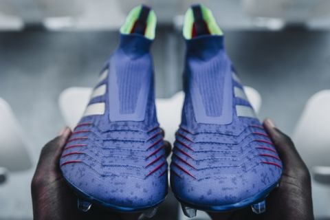 "Εκρηκτικοί" χρωματικοί συνδυασμοί στη νέα ποδοσφαιρική συλλογή της adidas "Exhibit"