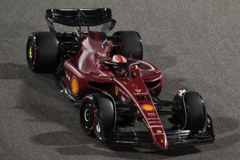 Formula 1: Η εξήγηση για το χρώμα των μονοθεσίων της Ferrari