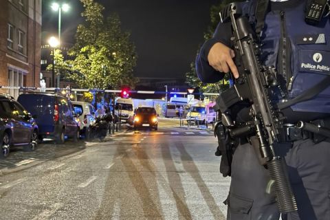 Τρομοκρατική επίθεση στο Βέλγιο: Οι παίκτες της Σουηδίας αρνήθηκαν να βγουν στο γήπεδο για το 2ο μέρος έπειτα από τη διπλή δολοφονία
