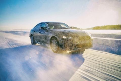 Η νέα ηλεκτρική BMW i4