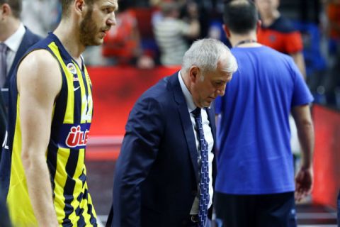 Ομπράντοβιτς: "Η ευθύνη βαραίνει τον προπονητή"
