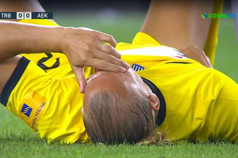ΑΕΚ: Αποχώρησε τραυματίας ο Βίντα, ανησυχία ενόψει των αγώνων για τον 3ο προκριματικό γύρο του Champions League