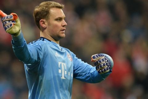 Bayern goalkeeper Manuel Neuer during the Champions League round of 16 second leg soccer match between FC Bayern Munich and Juventus Turin in Munich, southern Germany, Wednesday, March 16, 2016. (AP Photo/Kerstin Joensson)

