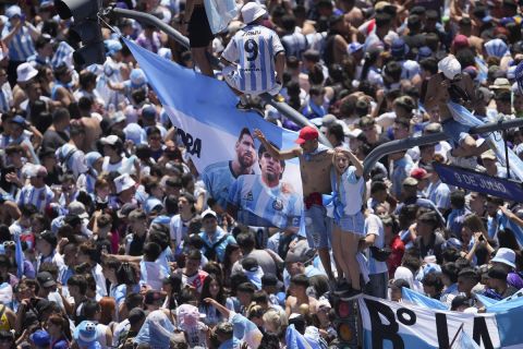 Μουντιάλ 2022, Αργεντινή: Πάνω από 4.000.000 κόσμος στους δρόμους του Μπουένος Άιρες για τη φιέστα
