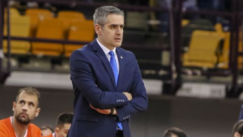 Σφαιρόπουλος: "Δεν ψάχνουμε παίκτη" 