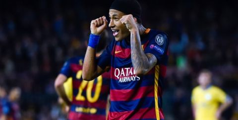 BARCELONA, SPAIN - NOVEMBER 04:  Neymar of FC Barcelona celebrates after scoring his team's third goalduring the UEFA Champions League Group E match between FC Barcelona and FC BATE Borisov at the Camp Nou on November 4, 2015 in Barcelona, Spain.  (Photo by David Ramos/Getty Images)