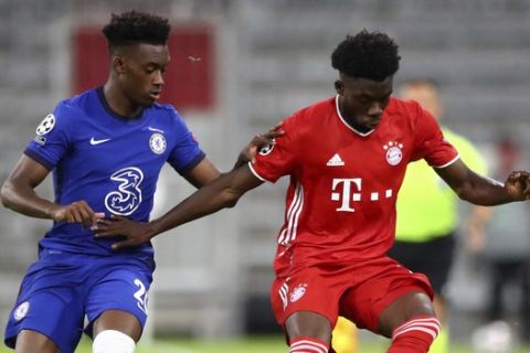 Chelsea's Callum Hudson-Odoi, left, and Bayern's Alphonso Davies battle for the ball during the Champions League round of 16 second leg soccer match between Bayern Munich and Chelsea at Allianz Arena in Munich, Germany, Saturday, Aug. 8, 2020. (AP Photo/Matthias Schrader)