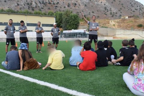 ΟΦΗ: Μαθητές δημοτικού επισκέφθηκαν το ΒΑΚ, προπονήθηκαν και γνώρισαν προπονητή και παίκτες