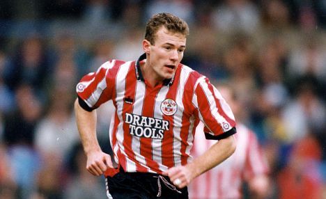PKT5427 - 397134
ALAN SHEARER
FOOTBALLER
1992

Alan Shearer - Southampton FC.








