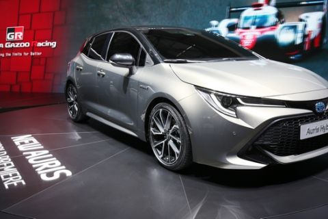 Νέο Toyota Auris Hybrid