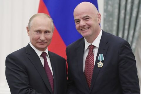 Ινφαντίνο και Πούτιν στη Μόσχα