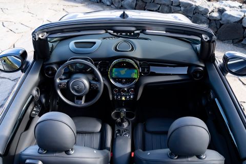 MINI Cooper SE Cabrio: Το πρώτο ηλεκτρικό κάμπριο αυτοκίνητο στον κόσμο