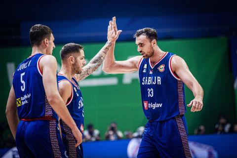 MundoBasket 2023, Γερμανία - Σερβία: Ο Μιλουτίνοβ έκανε career-high σε ασίστ μέσα σε 5'