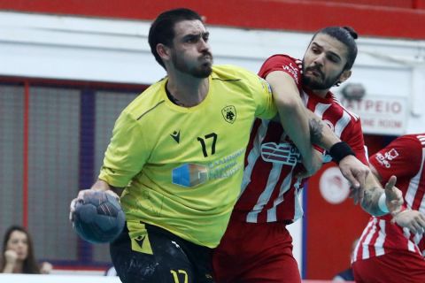 Handball Premier: Ιστορική συμφωνία Ολυμπιακού και ΑΕΚ για ουδέτερη έδρα στους τελικούς