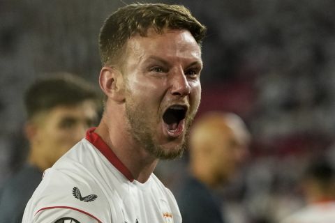 Σεβίλλη - Μάντσεστερ Γιουνάιτεντ 3-0: Οι Ανδαλουσιάνοι διέλυσαν τους κόκκινους διαβόλους και πέταξαν στους "4" του Europa League