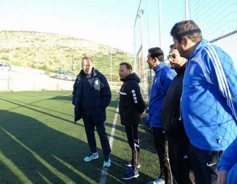Ο προπονητής της Εθνικής νεανίδων στον Περσέα Σύρου
