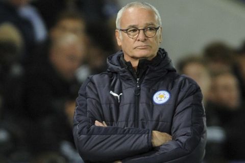 Leicester manager Claudio Ranieri watches during the Champions League Group G soccer match between Leicester City and FC Copenhagen at the King Power stadium in Leicester, England, Tuesday, Oct. 18, 2016. (AP Photo/Rui Vieira)