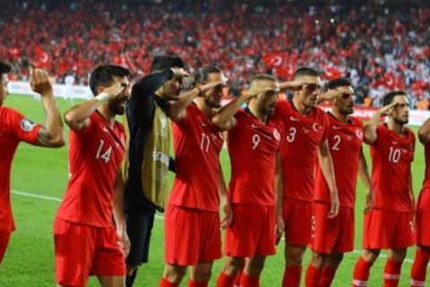 UEFA και FIG ερευνούν τον στρατιωτικό χαιρετισμό των Τούρκων αθλητών