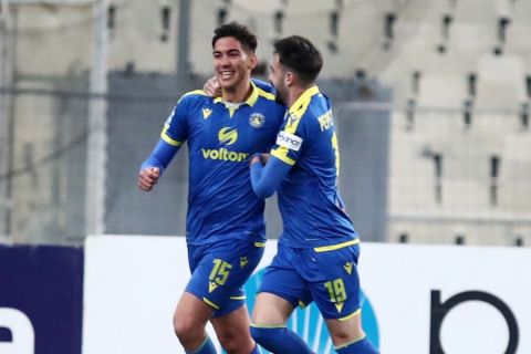 Ο Σουάρεθ πανηγυρίζει γκολ του σε αγώνα Αστέρας - ΑΕΚ τη σεζόν 2020-21
