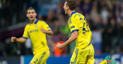 Nemanja Matic (R) of Chelsea reacts after scoring a goal during the UEFA Champions League Group G football match between NK Maribor and Chelsea in Maribor, Slovenia on November 5, 2014..AFP PHOTO / JURE MAKOVEC        (Photo credit should read Jure Makovec/AFP/Getty Images)