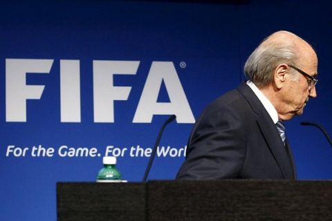 Μπλάτερ: "Eφυγα για να προστατέψω την FIFA"