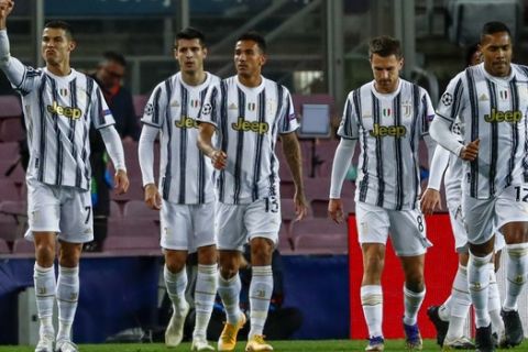 O Κριστιάνο Ρονάλντο πανηγυρίζει με την Γιουβέντους κόντρα στην Μπαρτσελόνα για το Champions League