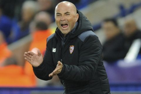 Sevilla's head coach Jorge Sampaoli shouts to his team during the Champions League round of 16 second leg soccer match between Leicester City and Sevilla at the King Power Stadium in Leicester, England, Tuesday, March 14, 2017. (AP Photo/Rui Vieira)