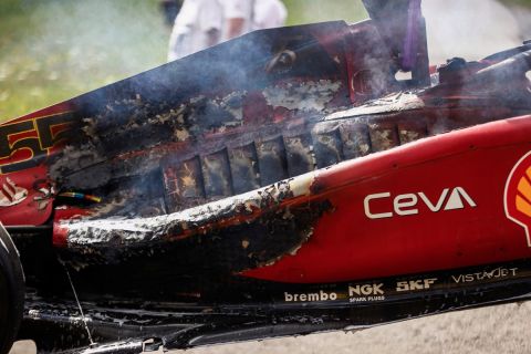 Formula 1: Σοκάρει η εικόνα της κατεστραμμένης Ferrari του Κάρλος Σάινθ