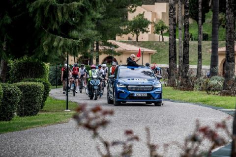 Kosmocar -  L’Étape Greece by Tour de France