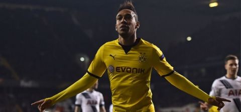 "Borussia Dortmund's Gabonese striker Pierre-Emerick Aubameyang celebrates after scoring their second goal during the UEFA Europa League round of 16, second leg football match between Tottenham Hotspur and Borussia Dortmund at White Hart Lane in London on March 17, 2016. / AFP / Ben STANSALL        (Photo credit should read BEN STANSALL/AFP/Getty Images)"